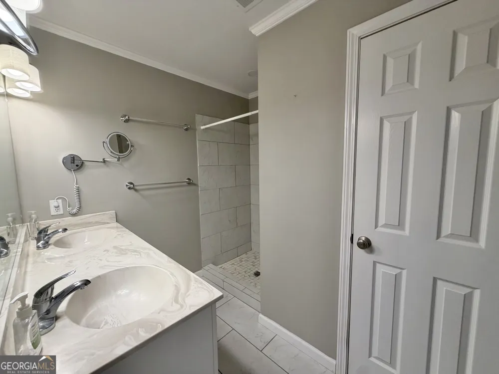 36 Huckabee ST McRae, GA 31055