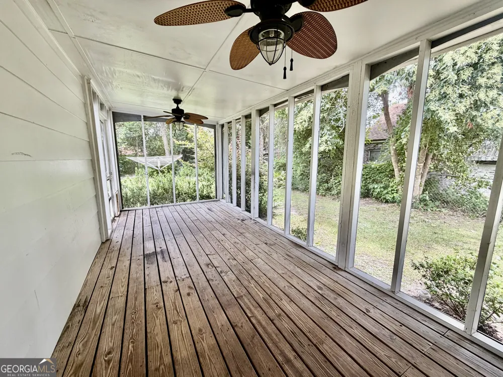 36 Huckabee ST McRae, GA 31055