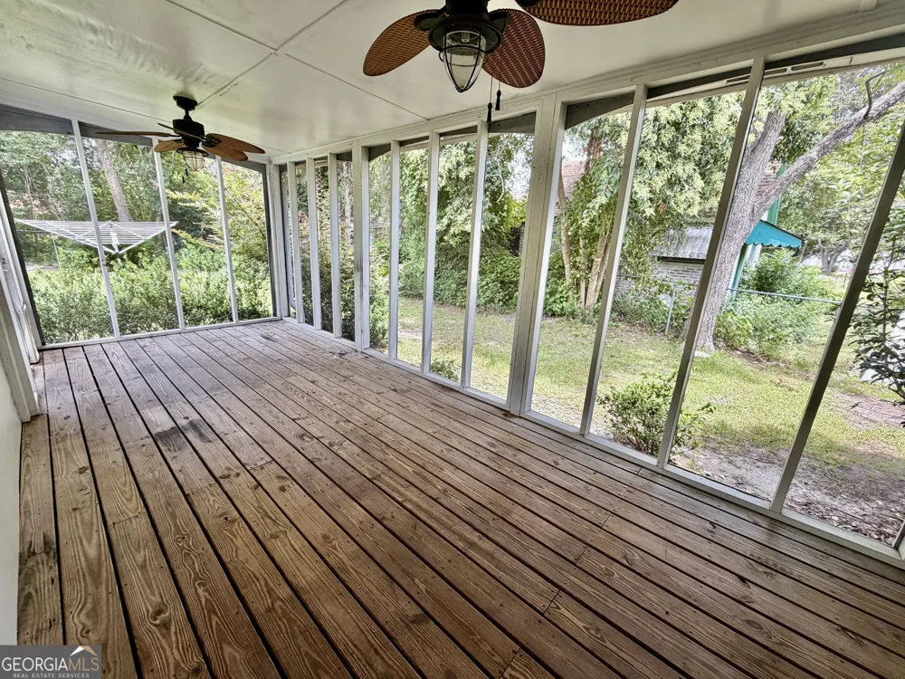 36 Huckabee ST McRae, GA 31055