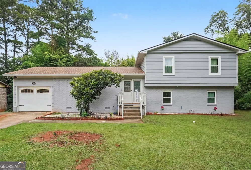 4276 Indian Forest RD Stone Mountain, GA 30083
