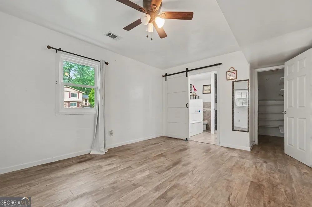 4276 Indian Forest RD Stone Mountain, GA 30083