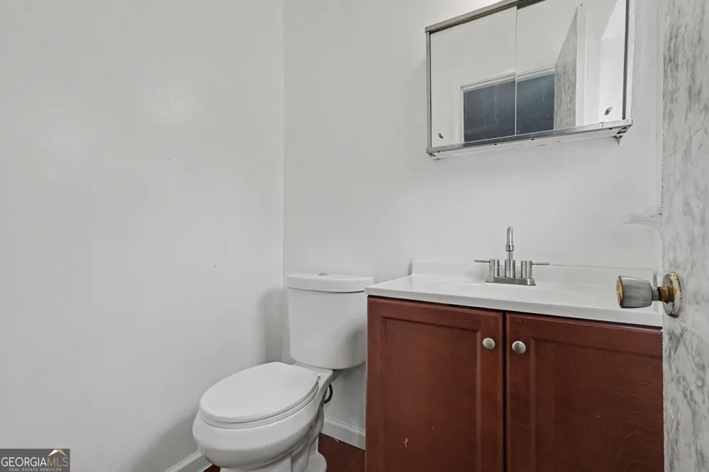 4276 Indian Forest RD Stone Mountain, GA 30083