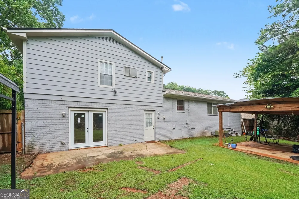 4276 Indian Forest RD Stone Mountain, GA 30083