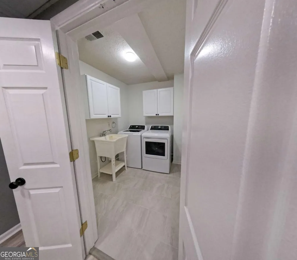 705 Bridge LN SE Smyrna, GA 30082