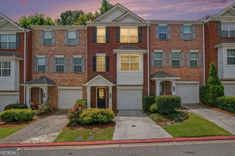 417 Heritage Park TRCE NW