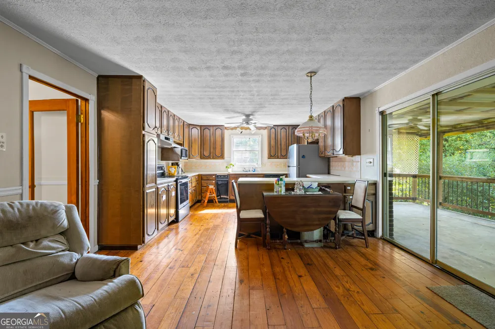 45 North DR Hampton, GA 30228
