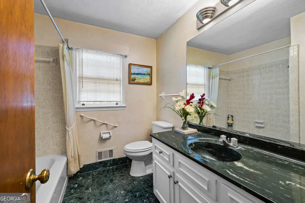 45 North DR Hampton, GA 30228