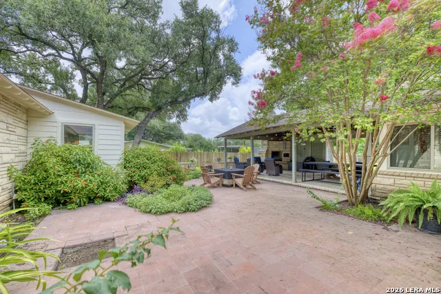929 Black St Uvalde, TX 78801