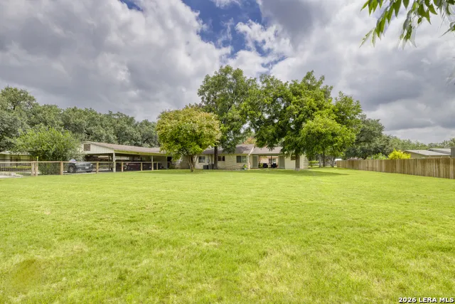 929 Black St Uvalde, TX 78801