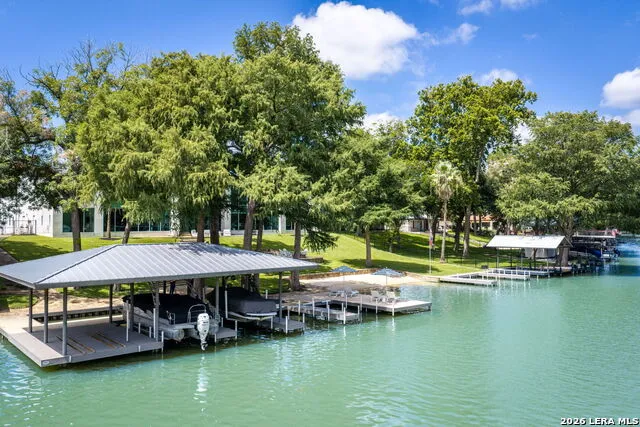 636 WOODLAKE DR McQueeney, TX 78123