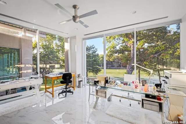 636 WOODLAKE DR McQueeney, TX 78123