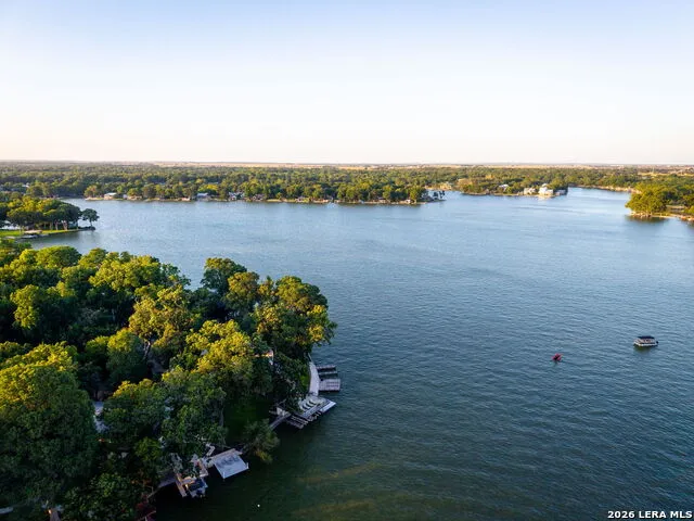 636 WOODLAKE DR McQueeney, TX 78123