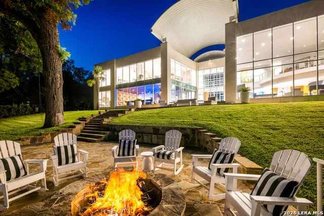 636 WOODLAKE DR McQueeney, TX 78123