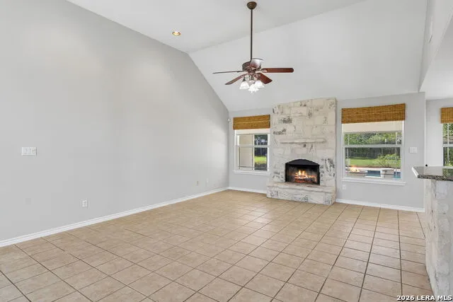 1611 Embassy Dr Pleasanton, TX 78064