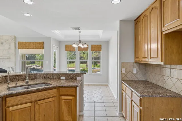 1611 Embassy Dr Pleasanton, TX 78064