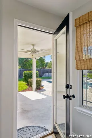 1611 Embassy Dr Pleasanton, TX 78064