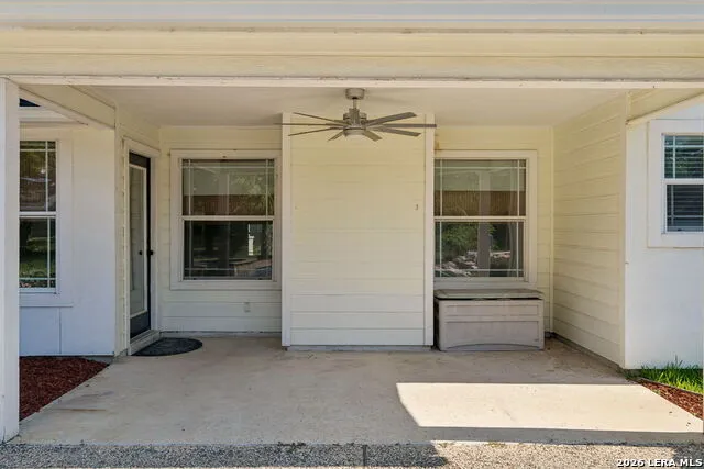 1611 Embassy Dr Pleasanton, TX 78064