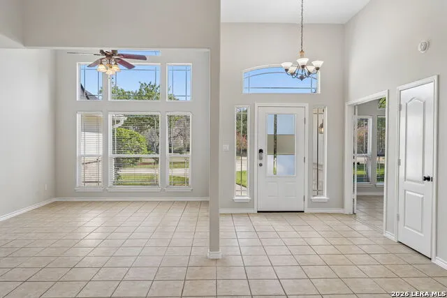 1611 Embassy Dr Pleasanton, TX 78064