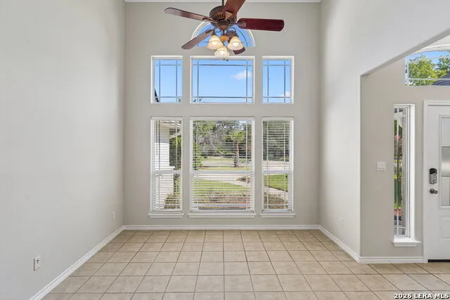 1611 Embassy Dr Pleasanton, TX 78064
