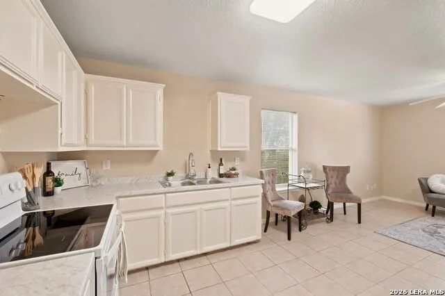 8746 Seven Seas Dr San Antonio, TX 78242