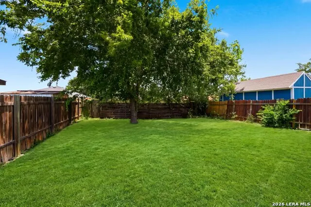8746 Seven Seas Dr San Antonio, TX 78242