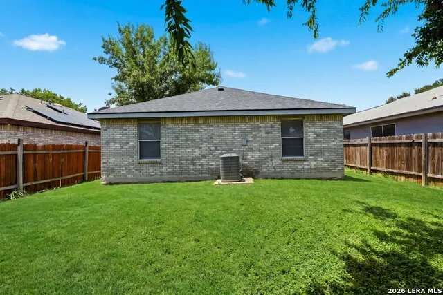 8746 Seven Seas Dr San Antonio, TX 78242
