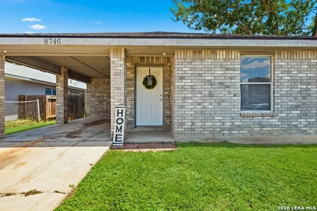 8746 Seven Seas Dr San Antonio, TX 78242