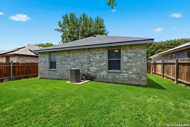 8746 Seven Seas Dr San Antonio, TX 78242
