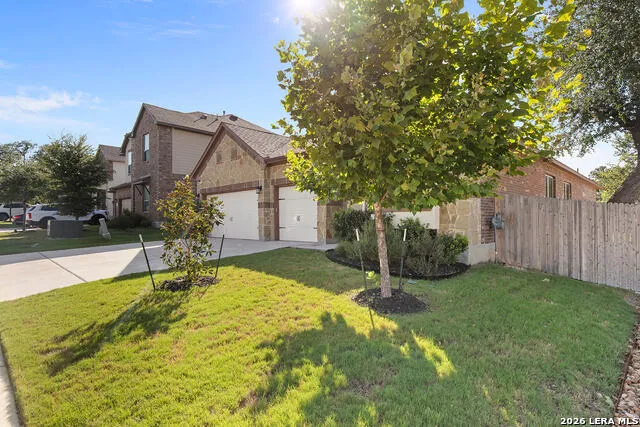 9015 Mendrin Rdg Fair Oaks Ranch, TX 78015