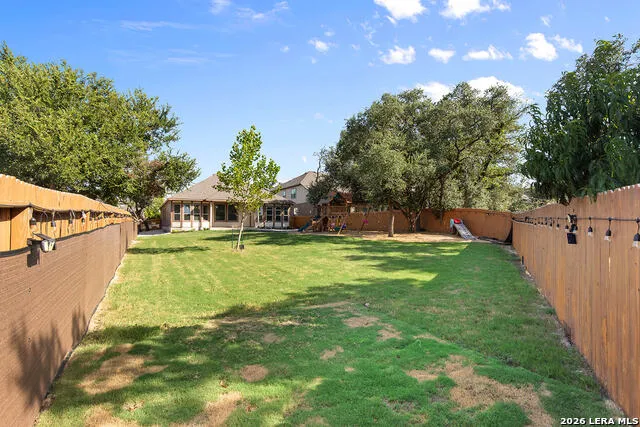 9015 Mendrin Rdg Fair Oaks Ranch, TX 78015