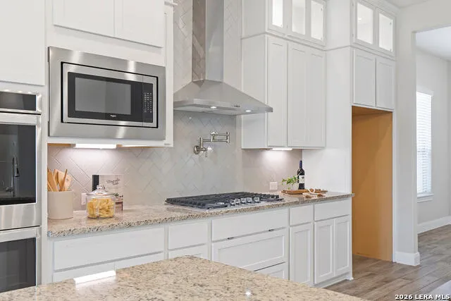 9015 Mendrin Rdg Fair Oaks Ranch, TX 78015