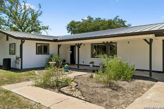 6483 US HIGHWAY 90A E Gonzales, TX 78629