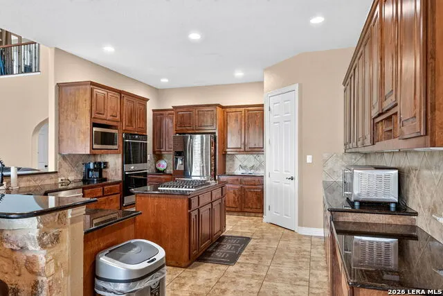355 Pueblo Pintado Helotes, TX 78023