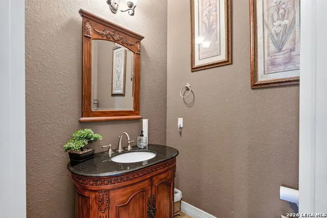 355 Pueblo Pintado Helotes, TX 78023