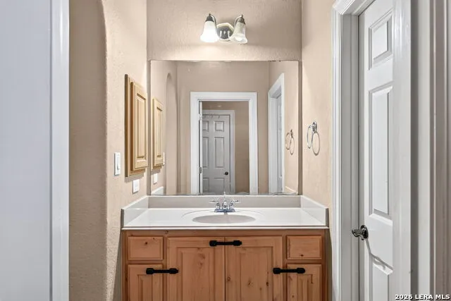 355 Pueblo Pintado Helotes, TX 78023