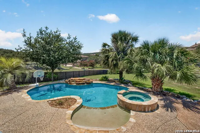 355 Pueblo Pintado Helotes, TX 78023