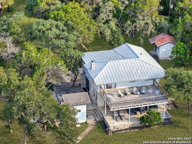 550 COUNTY ROAD 262 Mico, TX 78056
