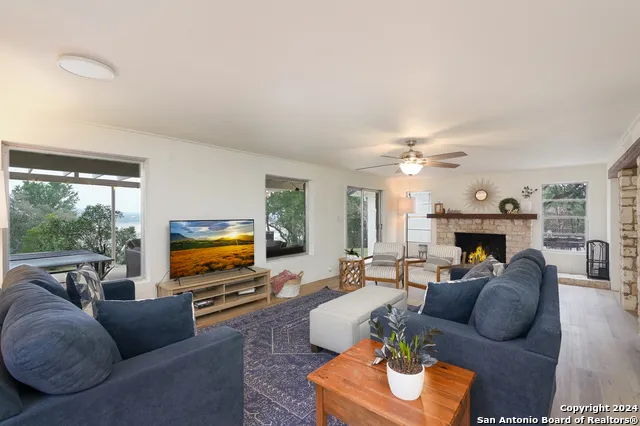 550 COUNTY ROAD 262 Mico, TX 78056