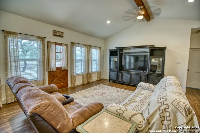 623 Fm 1796 Utopia, TX 78884