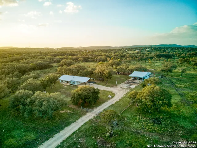 623 Fm 1796 Utopia, TX 78884