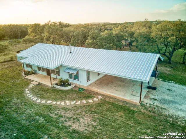 623 Fm 1796 Utopia, TX 78884
