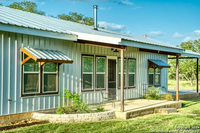 623 Fm 1796 Utopia, TX 78884