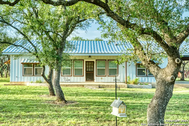 623 Fm 1796 Utopia, TX 78884