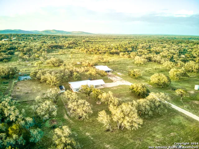 623 Fm 1796 Utopia, TX 78884