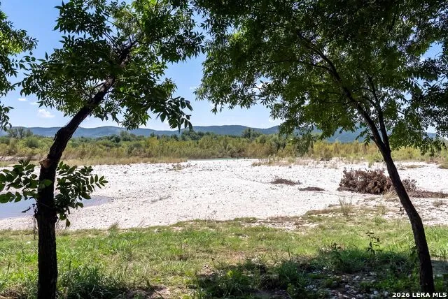 27046 State Highway 55 Uvalde, TX 78801