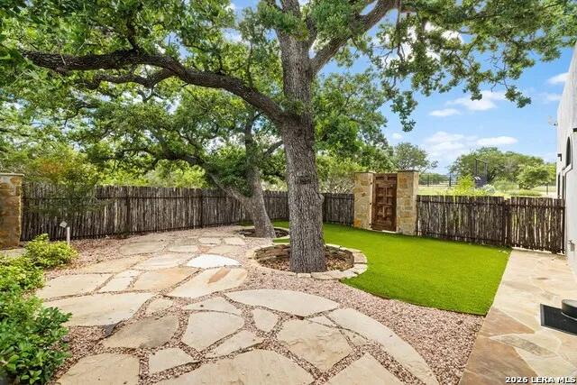 115 Yellowstone Hunt, TX 78024