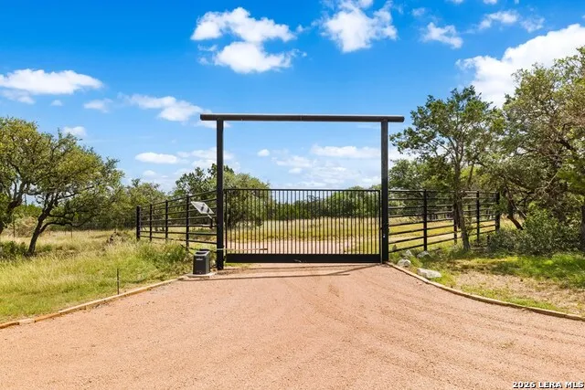 115 Yellowstone Hunt, TX 78024
