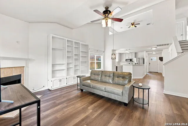 15838 COTTON TAIL LN San Antonio, TX 78255