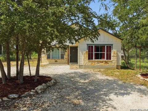 473 HIGH DR