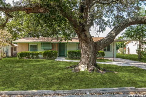 330 Brettonwood Dr.